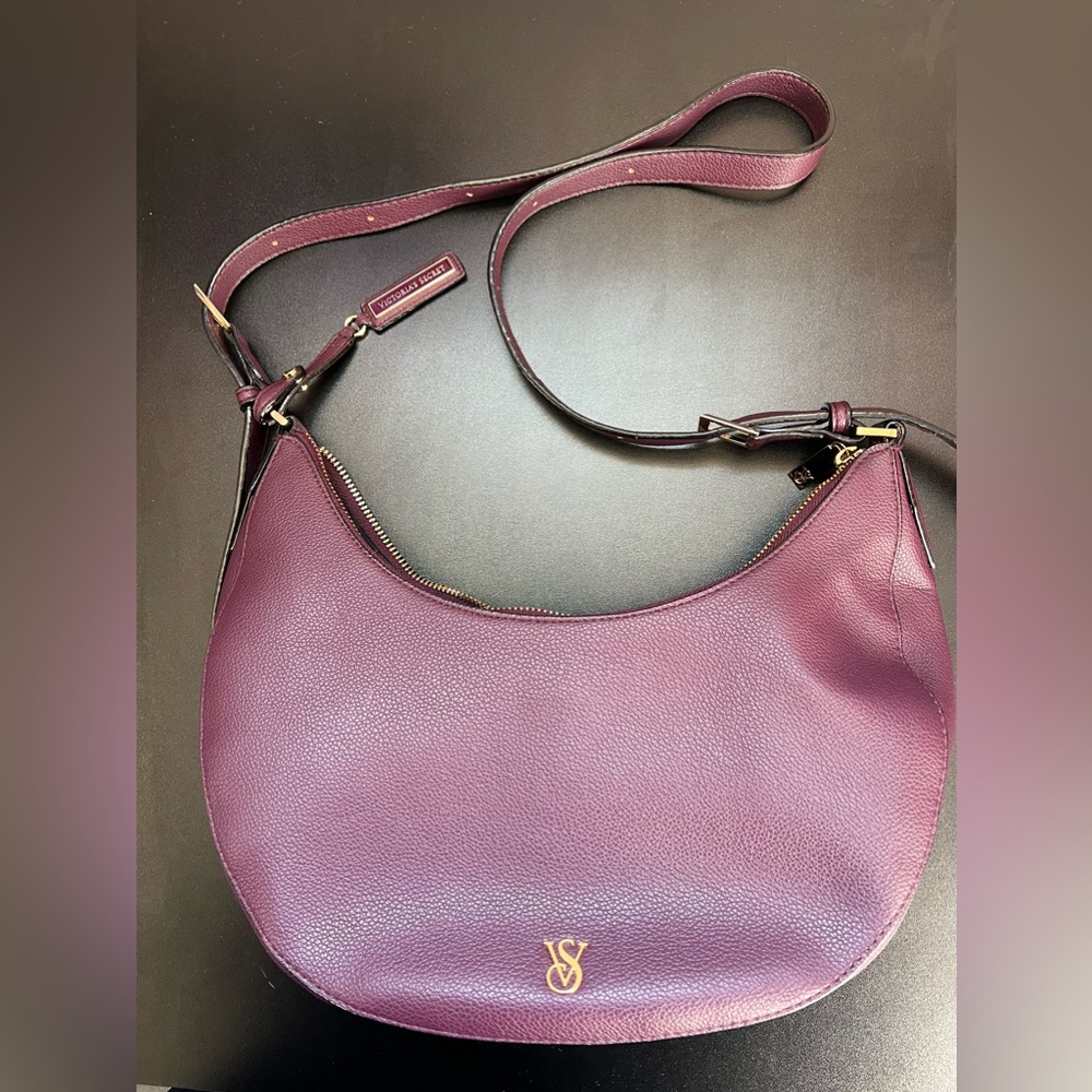 Victorias Secret Plum Boat style purse